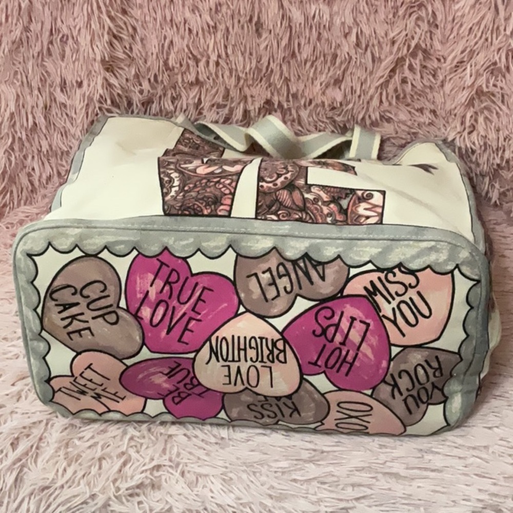 Brighton Cream Tote with Pink Heart Motif - Picture 5 of 7